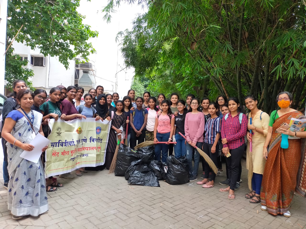 College campus cleaning drive by NSS Students